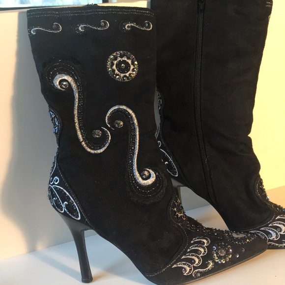 Beautiful Black Embroidered Knee High Boot - Picture 3 of 8